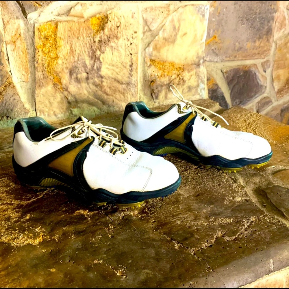 Dryjoys cleats